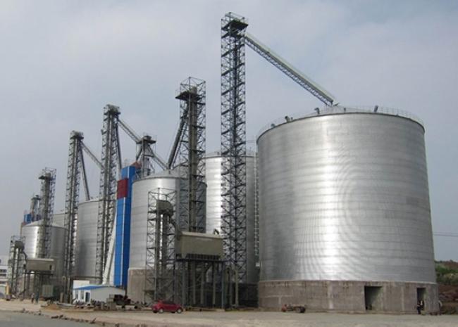 扶余大型钢板库构造参数及水泥储存质量